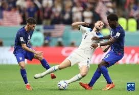 心念老东家！奥斯卡社媒晒照观看海港vs柔佛亚冠比赛