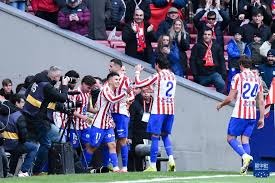 足坛悲喜夜！曼城曼联切尔西全没赢，阿森纳连收2份大礼，巴萨5：0