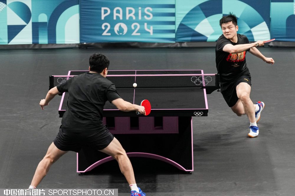 孔帕尼执教德甲前50场126分，历史仅次于瓜迪奥